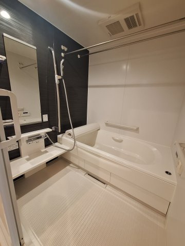 （シニア限定）ヘーベルVillage北浦和公園の浴室|栓を閉めればボタン一つでオートバス