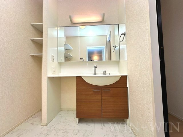 ハイム杉山 A棟の独立洗面台|イメージ（同建物内別部屋の写真です）