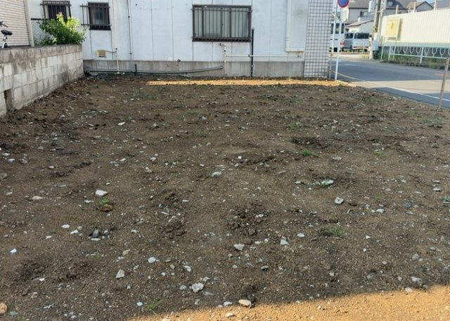 【外観】 | 物件の詳細については、現地を見てわかること以外に、役所や法務局などで調べないとわからないことがあります。そのため、現地に行く場合は、もしこの物件を買ったらどのような生活ができるかをイメージしましょう。