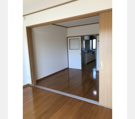 サンヒルズ赤塚の居間・リビング