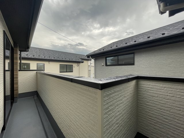 新築戸建・新築建売　福島市宮代3期　QUADRIFOGLIO　全6棟のバルコニー