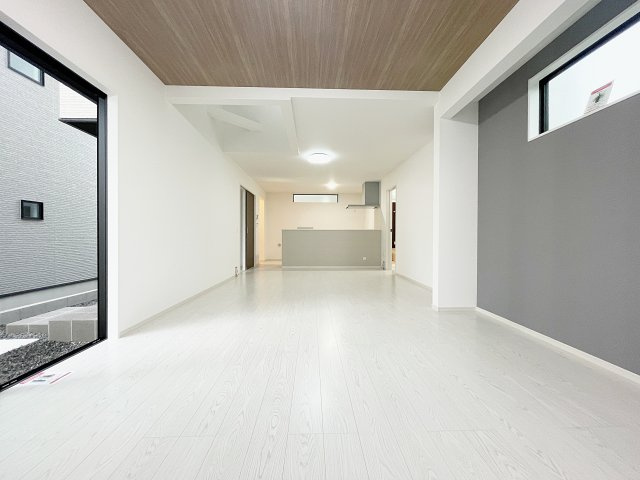 新築戸建・新築建売　福島市宮代3期　QUADRIFOGLIO　全6棟の居間・リビング