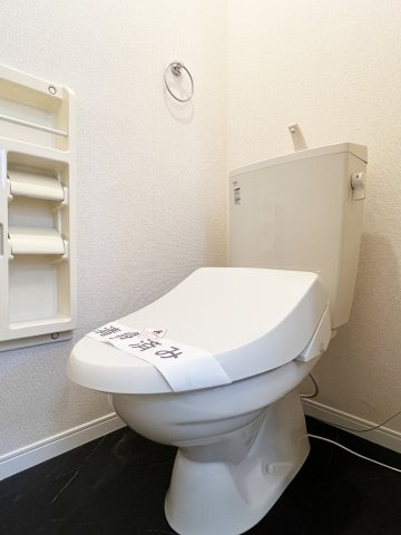 コーポサフランのトイレ|新品温水シャワー付トイレ
