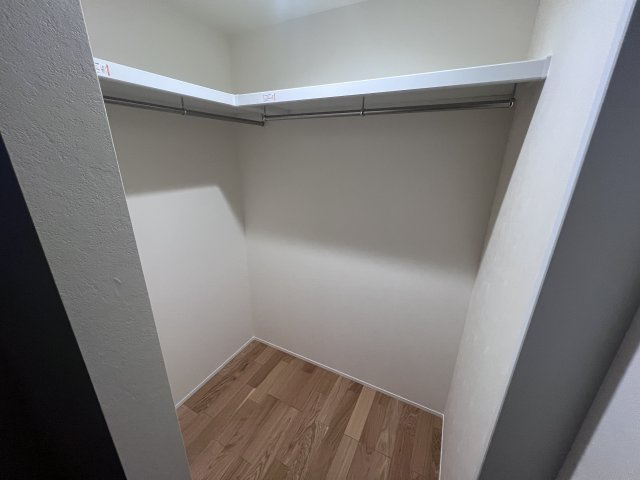 明石市西明石西町２丁目のハイツの収納