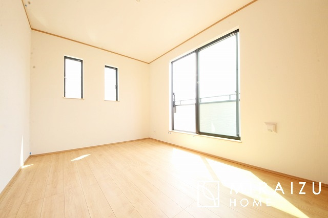 【子供部屋】 | 平日・休日問わず、いつでもご見学が出来ます♪☆実際に見て、触れて感じる安心のお住まい探しを体験して下さい♪☆物件情報だけでなく、地域の特色などなどエリア情報もお伝え出来たら嬉しいです♪