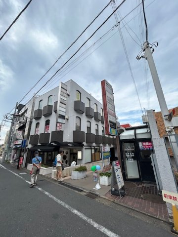 成城ピアッツァの外観