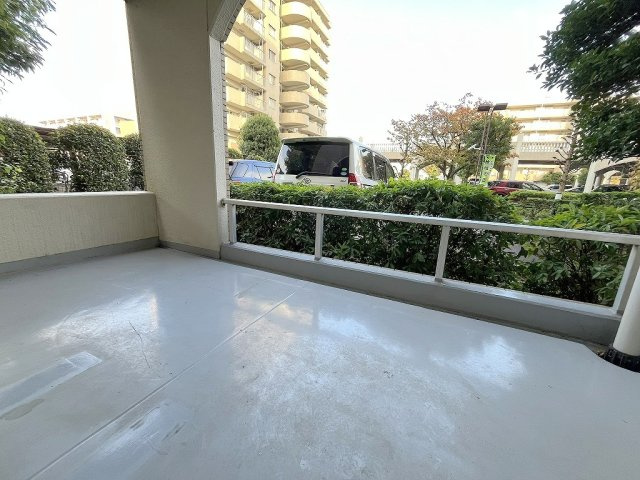 モアステージ吉川ライネスハイムB棟のバルコニー|東向きバルコニー