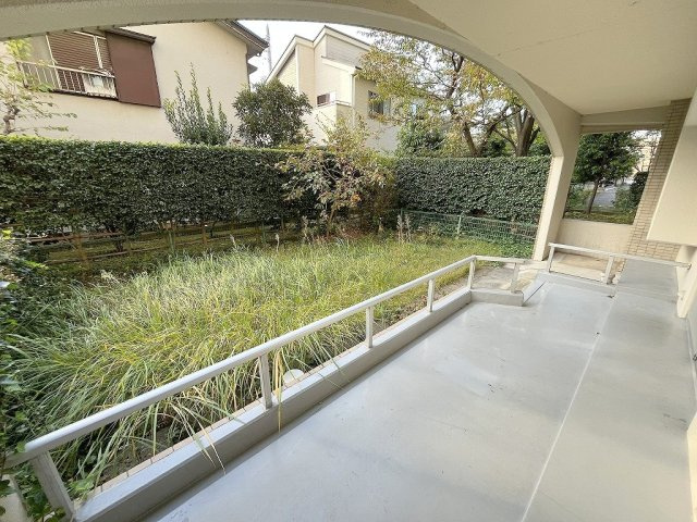 モアステージ吉川ライネスハイムB棟の庭|広々とした専用庭付きです