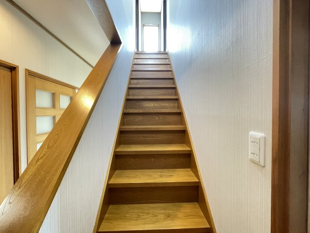 八戸市大久保字下大久保の洋室