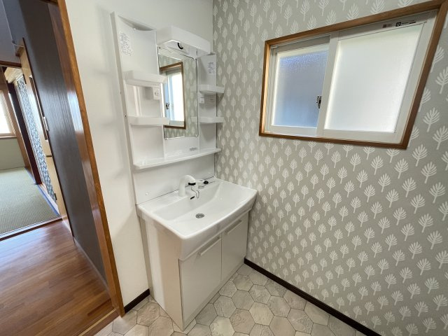 八戸市大久保字下大久保の玄関