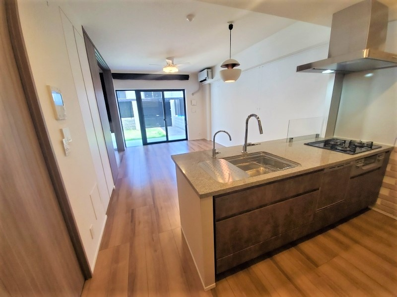 ザ・パームス祐天寺マスタープレイスのキッチン|リビング