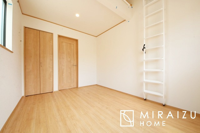 【子供部屋】 | 建物完成につき、実際のお部屋をごゆっくりご見学いただけます。お休みの日にご家族で見学はいかがでしょう。