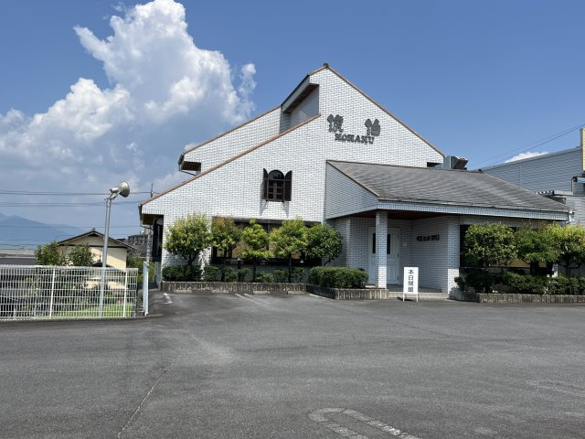 １９号線茄子川店舗の外観