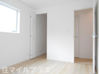 【洋室】 | 西郷村羽太新築一戸建て2棟 | 広々とした洋室です