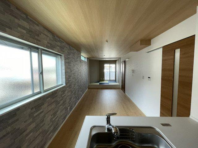 甲斐田新町　未入居一戸建てのキッチン|LDK16.4帖　カウンターキッチン
■物件内覧・資金計画相談・住宅ローン相談、リフォーム相談、お問合せ受付中■
※当日・翌日のご内覧、ご相談はお電話でのお問合せがスムーズです！