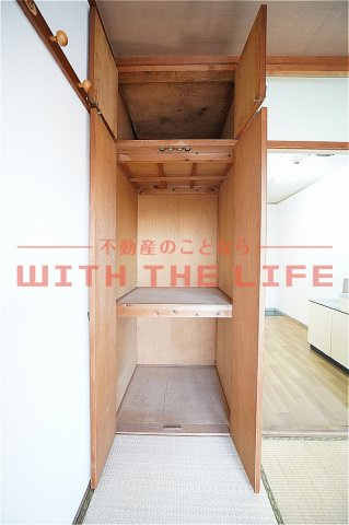 森永ハイツ【キャンペーン対象物件】の収納|大きなものも収納できそうです