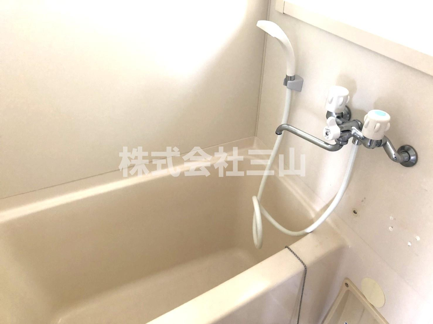 山下イーストの浴室