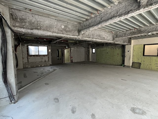 大阪市北区菅栄町の店舗事務所の内装