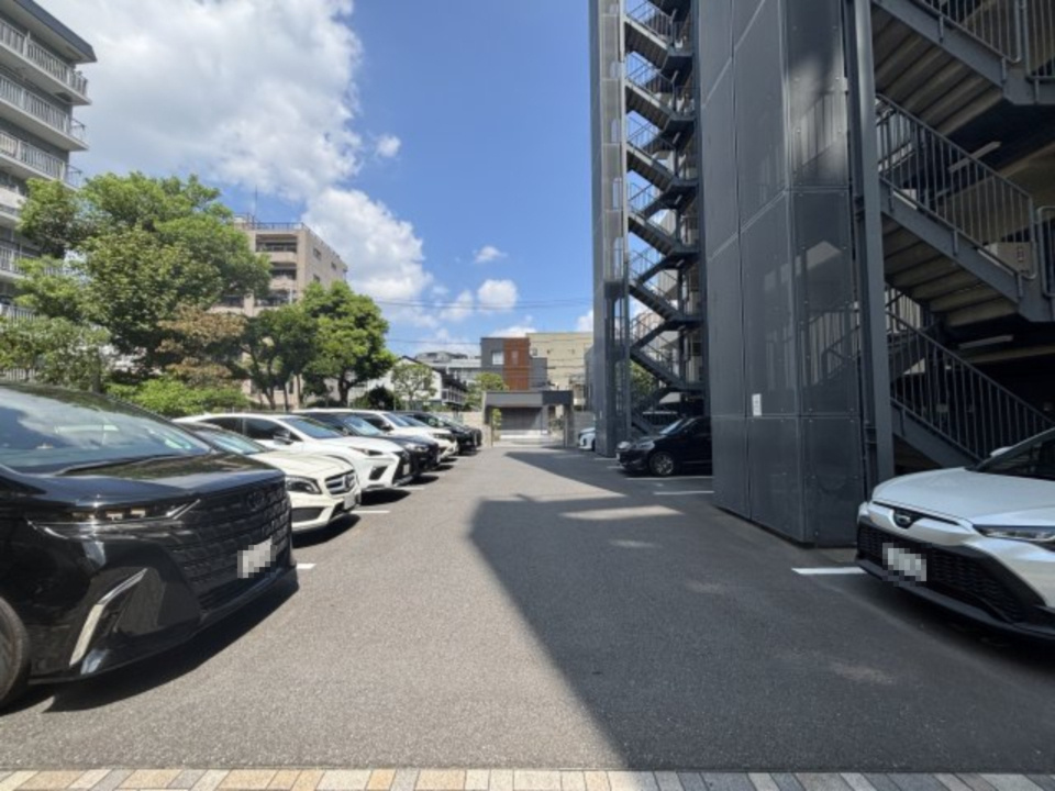 リノア西葛西の駐車場