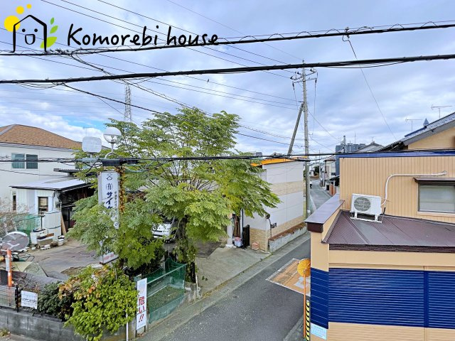 さいたま市西区三橋　1期　新築一戸建て　01の展望|高い建物に囲まれないため、バルコニーからの眺望は開放的。朝日や夕焼けの美しさを日々感じられる、心が落ち着く景色が広がります。