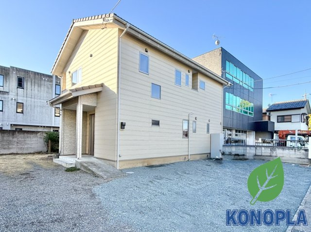 【中古戸建】前橋市上小出町2丁目の外観|■外観｜土日のご見学はもちろん、平日・夜間のご案内も大歓迎です♪「今から見たい」や「仕事終わりに見たい」にもご対応できますのでお気軽にお問い合わせください♪