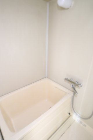 マンションセラヴィの浴室|同間取り別部屋の参考写真です。