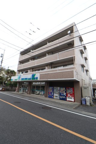 マンションセラヴィの外観