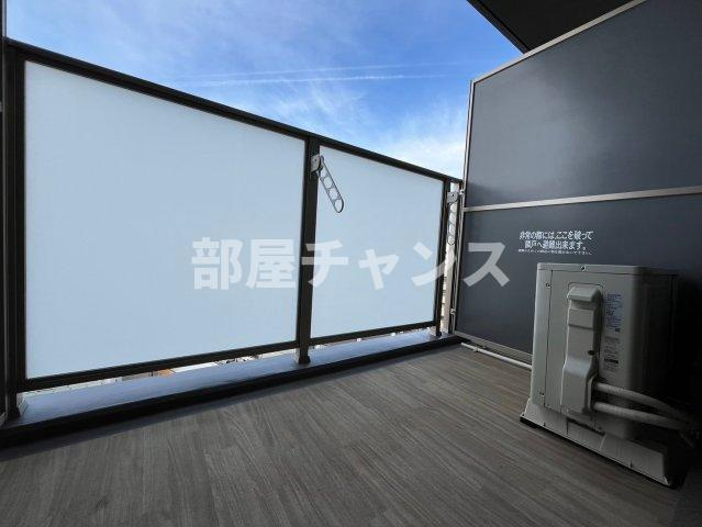 メイクス熱田神宮のバルコニー