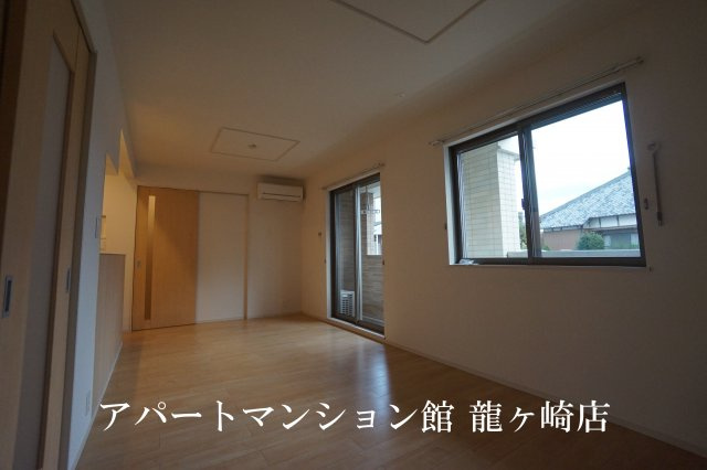 ヴィラフォレストDの洋室