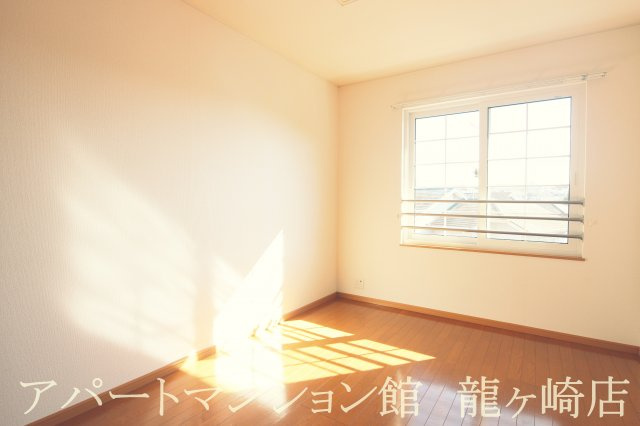 さくらヒルズ霞台　壱番館の寝室