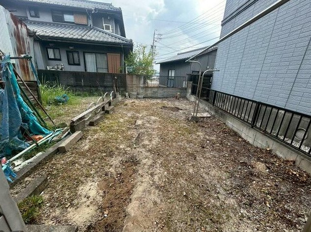 岩崎町　住居付倉庫の周辺