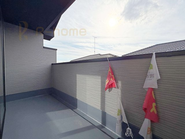 那珂市菅谷11期　新築戸建て　1号棟のバルコニー|お布団やラグなどの大きな物も干しやすい広々としたバルコニー！