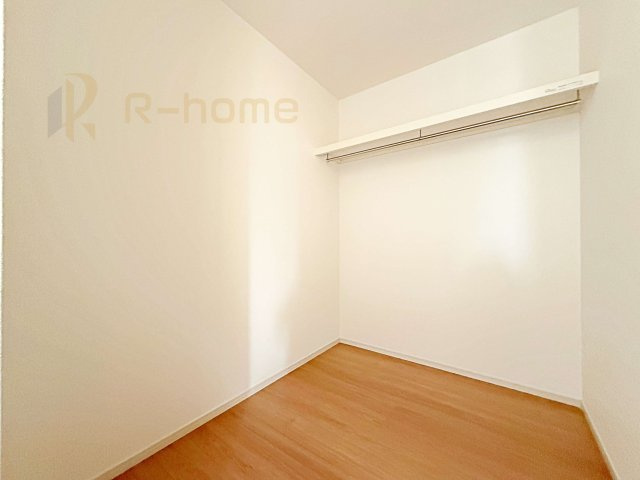 那珂市菅谷11期　新築戸建て　1号棟の収納|人気のウォークインクローゼット！アウター類はもちろん、季節ものや寝具も収納できます！