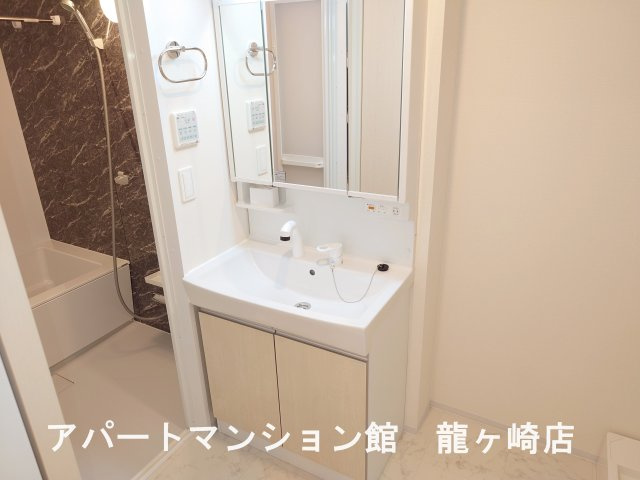 コンフォールKの独立洗面台