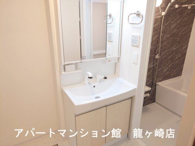 コンフォールKの独立洗面台