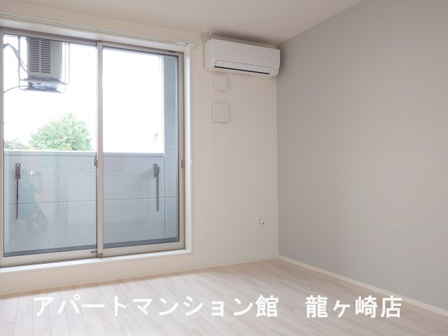 コンフォールKの居間・リビング