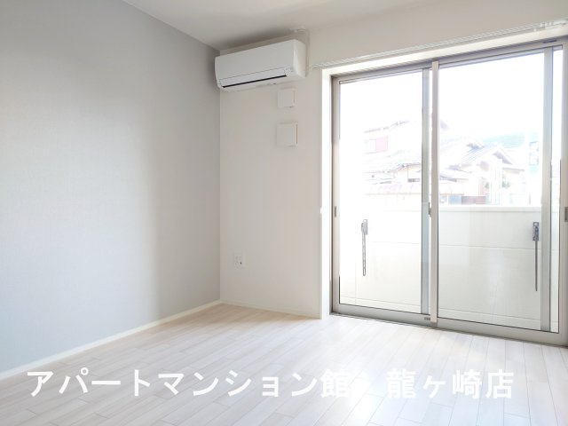 コンフォールKの居間・リビング