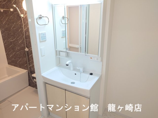 コンフォールKの独立洗面台