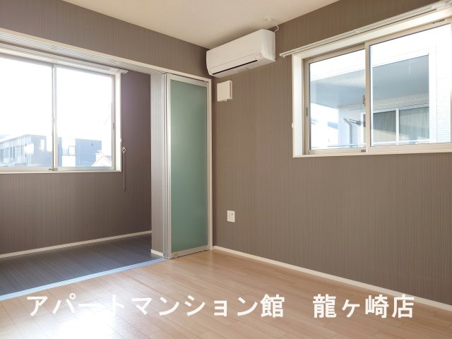 collineの居間・リビング