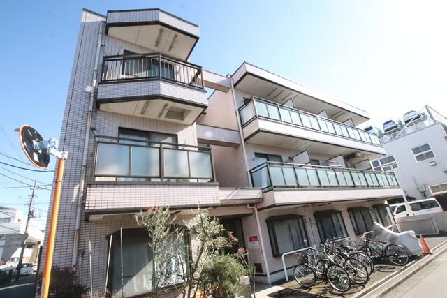 センチュリー大和の外観