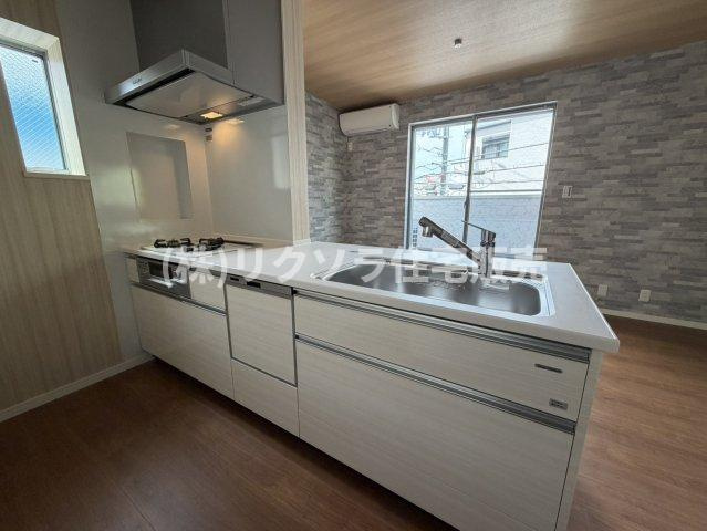須山町　未入居一戸建ての収納|玄関収納
■物件内覧・資金計画相談・住宅ローン相談、リフォーム相談、お問合せ受付中■
※当日・翌日のご内覧、ご相談はお電話でのお問合せがスムーズです！
