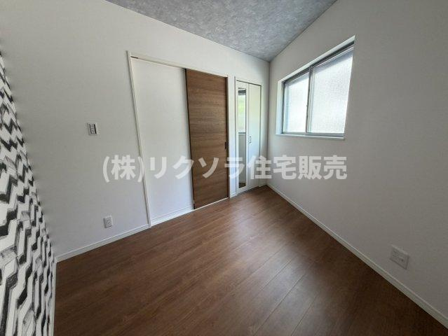須山町　未入居一戸建ての洋室|洋室4.5帖
■物件内覧・資金計画相談・住宅ローン相談、リフォーム相談、お問合せ受付中■
※当日・翌日のご内覧、ご相談はお電話でのお問合せがスムーズです！