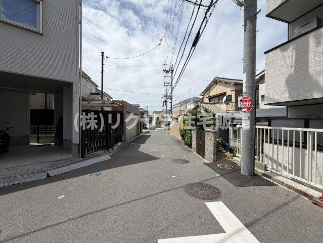 須山町　未入居一戸建ての前面道路含む現地写真|■物件内覧・資金計画相談・住宅ローン相談、リフォーム相談、お問合せ受付中■
※当日・翌日のご内覧、ご相談はお電話でのお問合せがスムーズです！
