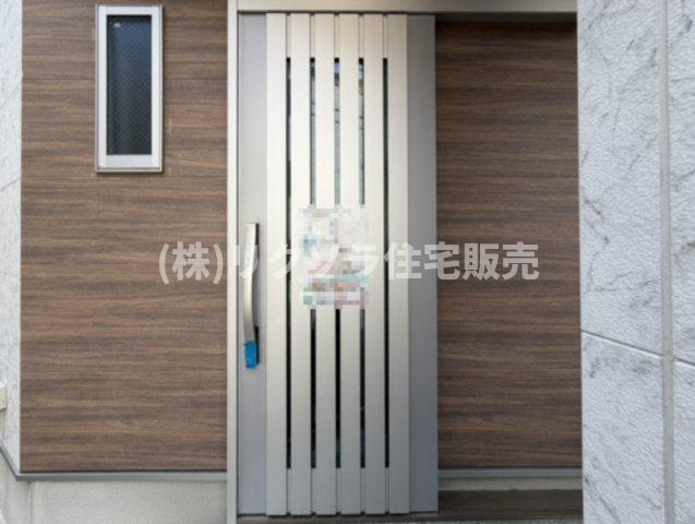 須山町　未入居一戸建てのキッチン|LDK17.0帖　カウンターキッチン
■物件内覧・資金計画相談・住宅ローン相談、リフォーム相談、お問合せ受付中■
※当日・翌日のご内覧、ご相談はお電話でのお問合せがスムーズです！