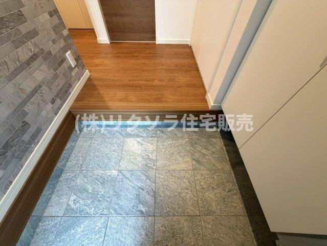 須山町　未入居一戸建ての居間・リビング|LDK17.0帖
■物件内覧・資金計画相談・住宅ローン相談、リフォーム相談、お問合せ受付中■
※当日・翌日のご内覧、ご相談はお電話でのお問合せがスムーズです！