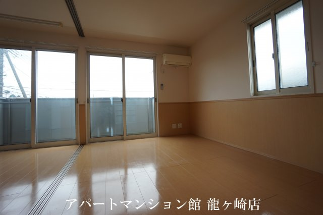 アムール岡崎Ａの居間・リビング