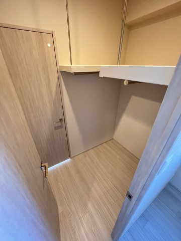 大阪市城東区今福西１丁目の賃貸マンションの収納