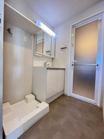 大阪市城東区今福西１丁目の賃貸マンションの独立洗面台