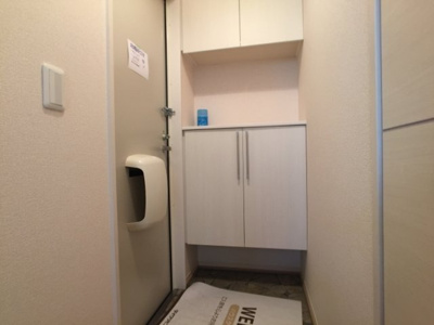 【玄関】 | シャルムトロン　Ｃ