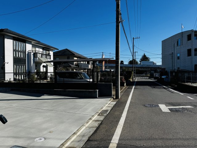 八王子市　大谷町　新築一戸建て　６期の前面道路含む現地写真|～南側6ｍ道路に面しています～